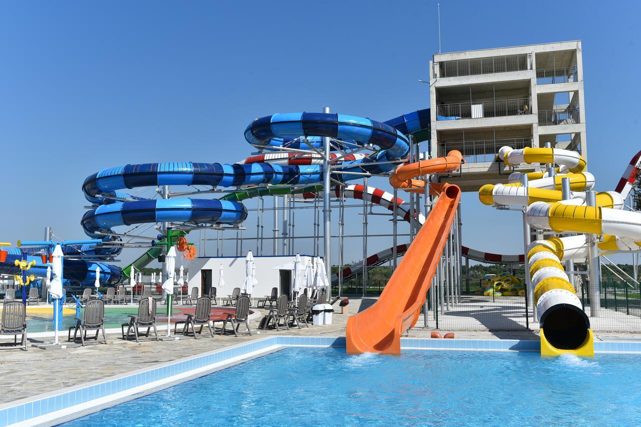קברנה Topola Skies Resort & Aquapark מראה חיצוני תמונה
